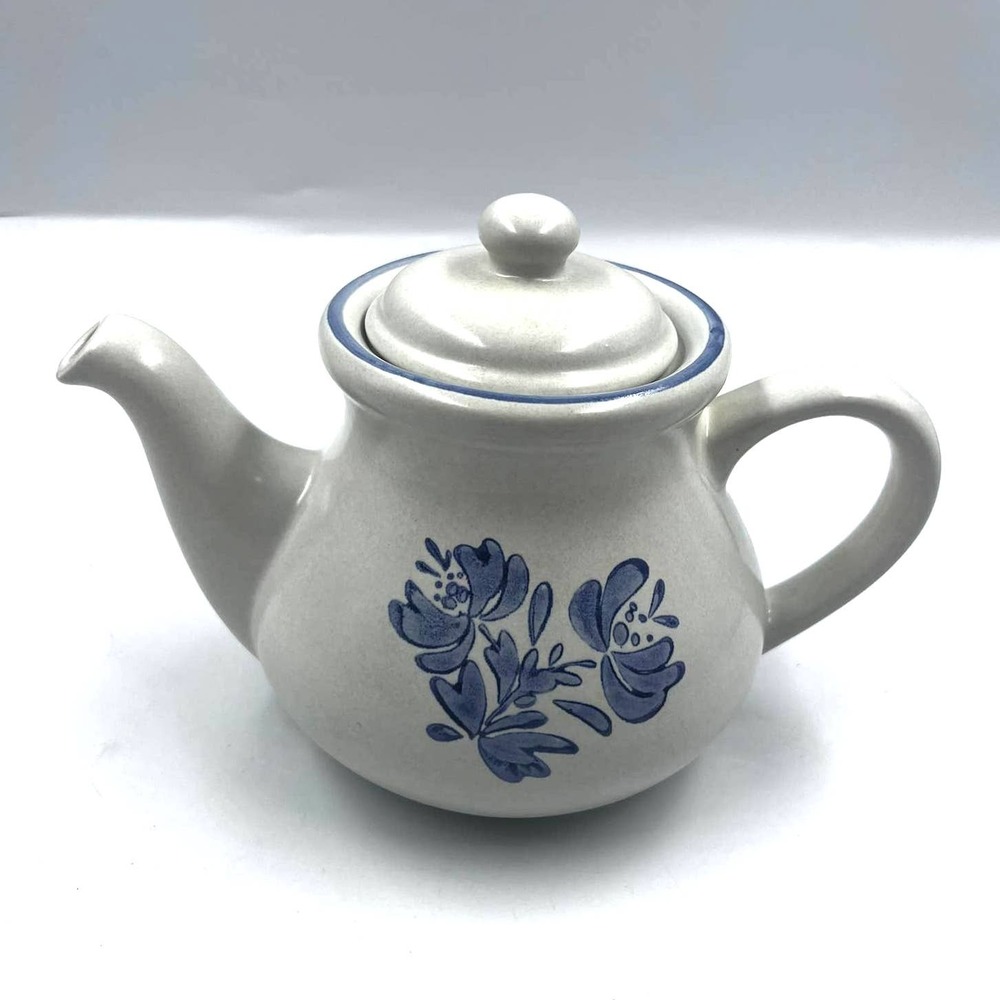 Pfaltzgraff Yorktowne Teapot Coffee Pot Stoneware‎ 5 Cup W Lid 7-550 Floral